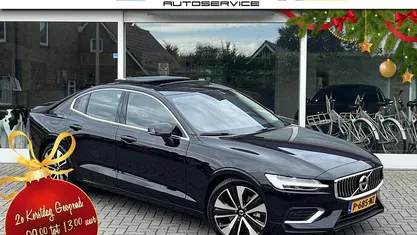 Zwart Gebruikt 2022 Volvo S60 Inscription Sedan | € 36.649 (Eerlijke prijs)