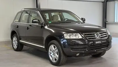 Zwart (metallic) Gebruikt 2004 VW Touareg SUV | € 6.950 (Eerlijke prijs)
