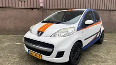 Wit, metallic lak Gebruikt 2010 Peugeot 107 Hatchback | € 2.988 (Goede deal)