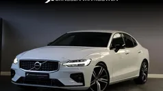 Wit Gebruikt 2020 Volvo S60 R-Design Sedan | € 29.795 (Eerlijke prijs)