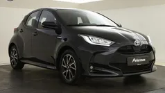 Zwart Gebruikt 2021 Toyota Yaris Hatchback | € 19.899 (Eerlijke prijs)
