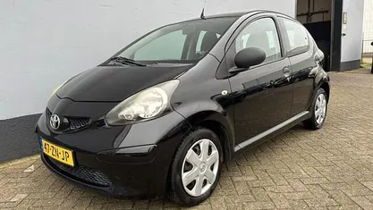 Gebruikt 2008 Toyota Aygo Hatchback | € 1.750 (Goede deal)