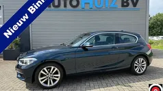Blauw Gebruikt 2017 BMW 118 Executive Hatchback | € 16.990 (Eerlijke prijs)