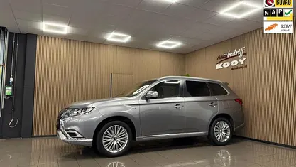 Occasion Mitsubishi Outlander P-HEV Instyle 2019 Grijs SUV