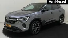 Grijs Gebruikt 2023 Renault Austral Techno SUV | € 35.435 (Eerlijke prijs)