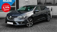 Grijs (metallic) Gebruikt 2017 Renault Mégane IV Bose Edition Hatchback | € 11.900 (Eerlijke prijs)