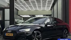 Zwart Gebruikt 2022 Audi A5 Sportback Black Edition Hatchback | € 34.500 (Eerlijke prijs)