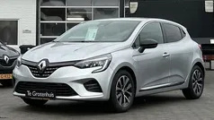 Gebruikt 2023 Renault Clio V Techno Hatchback | € 18.445 (Eerlijke prijs)