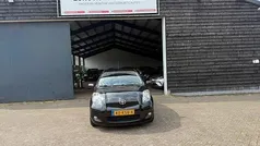 Zwart Gebruikt 2010 Toyota Yaris Hatchback | € 5.750 (Eerlijke prijs)