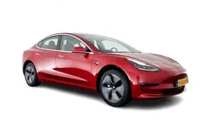 Red multicoat (rood metallic) Gebruikt 2020 Tesla Model 3 Standard Range Sedan | € 17.345 (Eerlijke prijs)
