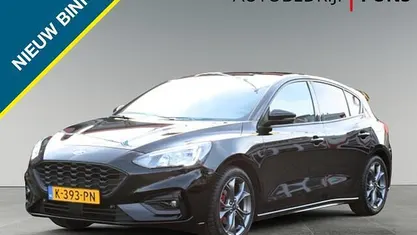 Zwart Occasion 2021 Ford Focus Business Edition Hatchback | € 17.950 (Eerlijke prijs)