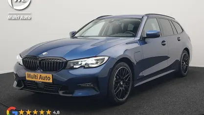 Blauw Gebruikt 2021 BMW 330e Sport Line Stationwagen | € 27.740 (Super prijs)