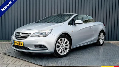 Grijs, metallic lak Gebruikt 2016 Opel Cascada Innovation Cabriolet | € 16.945 (Eerlijke prijs)