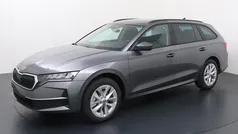 Grijs Nieuw 2024 Skoda Octavia Business Line Stationwagen | € 38.440 (Eerlijke prijs)