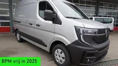 Zwart Nieuw 2024 Renault Master Van | € 38.850 (Eerlijke prijs)