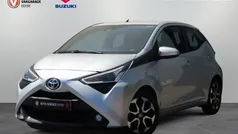Grijs Gebruikt 2020 Toyota Aygo X-play Hatchback | € 10.899 (Eerlijke prijs)