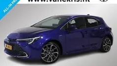 Blauw Nieuw 2025 Toyota Corolla Hybrid Executive Hatchback | € 42.989 (Eerlijke prijs)