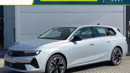 Grijs Nieuw 2025 Opel Astra Edition Stationwagen | € 38.340 (Eerlijke prijs)