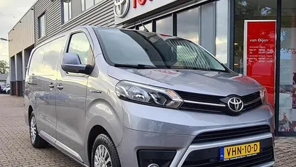 Grijs Gebruikt 2020 Toyota Proace MPV | € 24.995 (Goede deal)