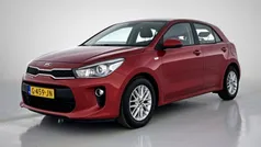 Rood Gebruikt 2019 Kia Rio Hatchback | € 14.445 (Eerlijke prijs)