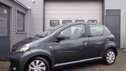 Occasion 2014 Toyota Aygo Hatchback | € 3.950 (Eerlijke prijs)