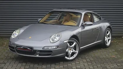 Grijs Occasion 2006 Porsche 911 Carrera 4 Coupé | € 38.950 (Eerlijke prijs)