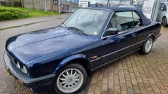 Blauw Gebruikt 1993 BMW 318 Sedan | € 11.250