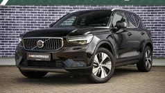 Zwart Gebruikt 2023 Volvo XC40 Core SUV | € 30.899 (Super prijs)