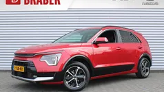 Rood Gebruikt 2024 Kia Niro SUV | € 35.545 (Eerlijke prijs)
