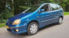 Blauw Gebruikt 2001 Nissan Almera Tino MPV | € 950 (Eerlijke prijs)