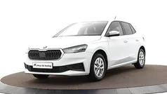 Wit Gebruikt 2023 Skoda Fabia Ambition Hatchback | € 20.880 (Eerlijke prijs)