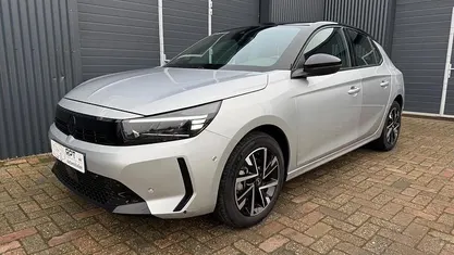 Occasion 2024 Opel Corsa Edition Hatchback | € 17.950 (Goede deal)