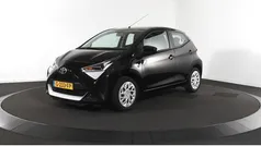 Zwart Gebruikt 2019 Toyota Aygo X-play Hatchback | € 9.745 (Eerlijke prijs)