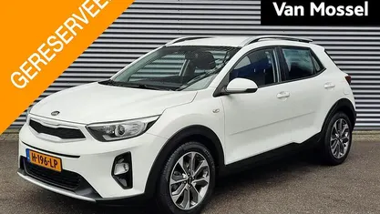 Occasion Kia Stonic 101 PK (74 kW) 2020 Wit SUV