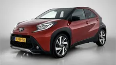 Rood Gebruikt 2023 Toyota Aygo Envy Hatchback | € 21.950 (Eerlijke prijs)