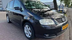 Zwart Gebruikt 2004 VW Touran Highline MPV | € 850 (Goede deal)