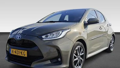 Occasion Toyota Yaris Hybrid 2021 Groen Hatchback