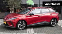 Rood Nieuw 2025 MG MG4 EV Hatchback | € 28.329 (Eerlijke prijs)