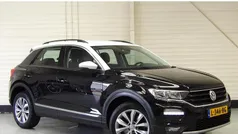 Zwart Gebruikt 2018 VW T-Roc Style SUV | € 18.945 (Eerlijke prijs)