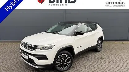 Occasion 2024 Jeep Compass Altitude SUV | € 29.945 (Eerlijke prijs)