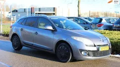 Grijs, metallic lak Gebruikt 2012 Renault Mégane GrandTour Expression Stationwagen | € 3.500 (Eerlijke prijs)