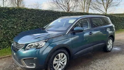 Groen Occasion 2017 Peugeot 5008 Active MPV | € 18.950 (Eerlijke prijs)