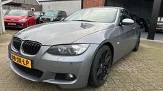 Grijs, metallic lak Gebruikt 2007 BMW 335 Cabriolet Executive Cabriolet | € 11.750 (Eerlijke prijs)