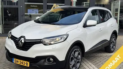 Wit Gebruikt 2017 Renault Kadjar Intens SUV | € 16.945 (Eerlijke prijs)
