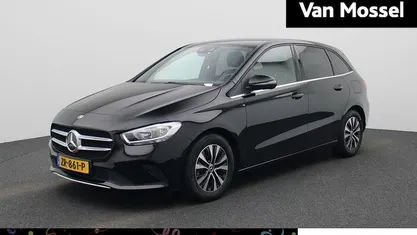 Occasion Mercedes B200 Business 163 PK (119 kW) 2019 Zwart MPV