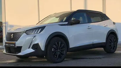 Wit Gebruikt 2023 Peugeot e-2008 GTi SUV | € 23.900 (Eerlijke prijs)