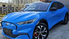 Blauw Gebruikt 2023 Ford Mustang Mach-E Premium SUV | € 43.990 (Eerlijke prijs)