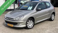 Gebruikt 2005 Peugeot 206 Hatchback | € 1.895 (Eerlijke prijs)