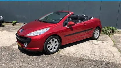 Occasion 2008 Peugeot 207 CC Cabriolet | € 1.249 (Goede deal)