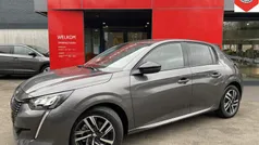 Grijs, metallic lak Gebruikt 2023 Peugeot 208 Allure Hatchback | € 19.950 (Eerlijke prijs)